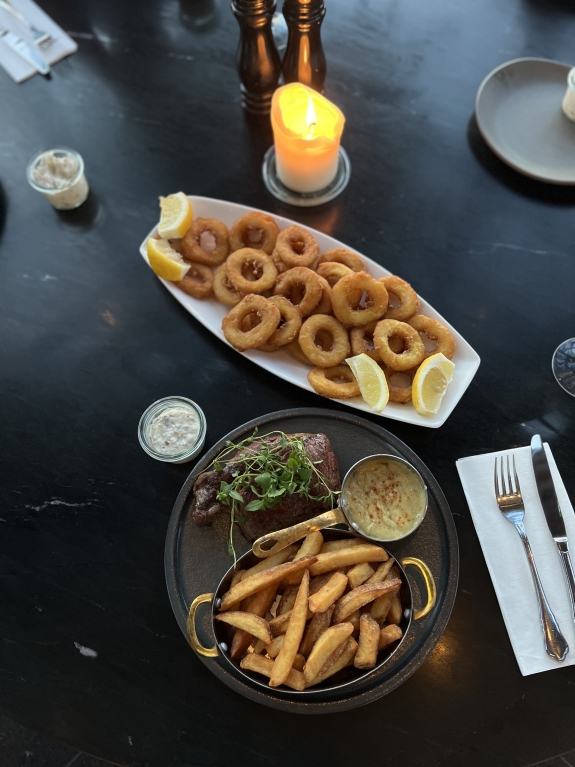Lækker mad fra Restaurant Snekken i Roskilde
